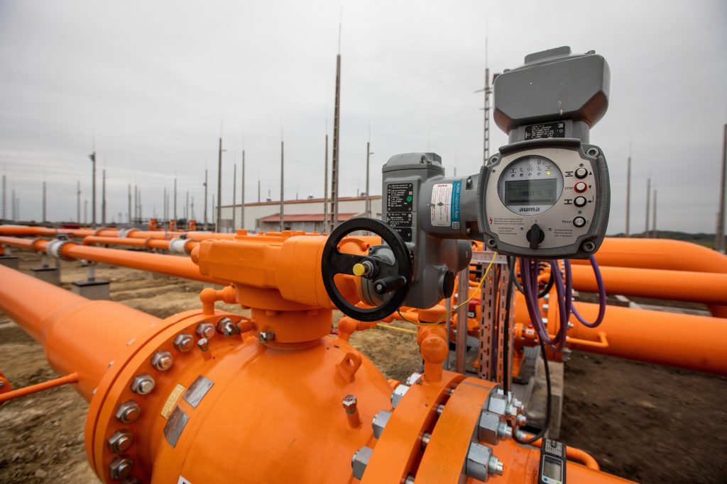 EC: Hungarian-Russian Gas Supply Contract Complies with EU Law post's picture