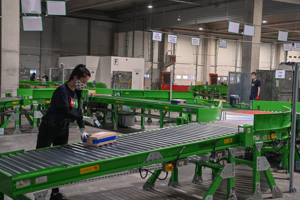 Hungary Trade Balance Shows EUR 117 Million Deficit in February post's picture