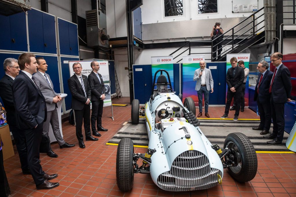 Bosch and Budapest University of Technology Inaugurate Competence Center post's picture
