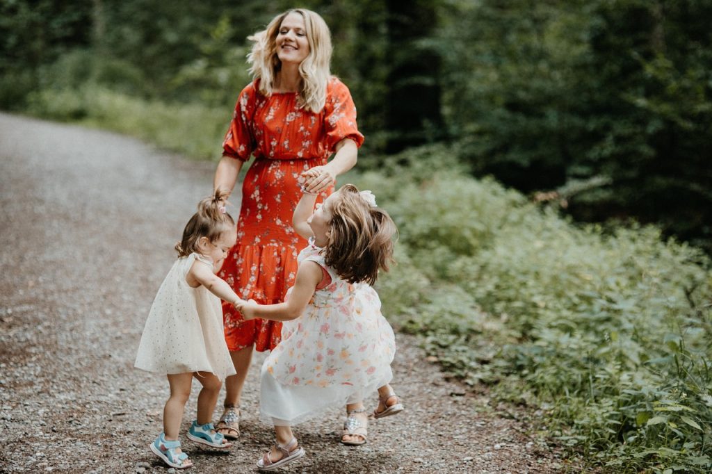 Hungarian Families Living in Surrounding Countries can Apply for Family Benefits post's picture